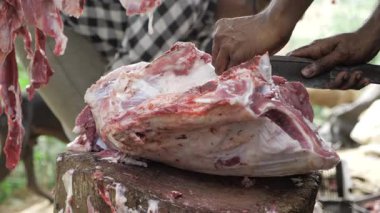 Sığır Kesme Sanatı Ustası - Hassasiyet ve Verimlilik Rehberi