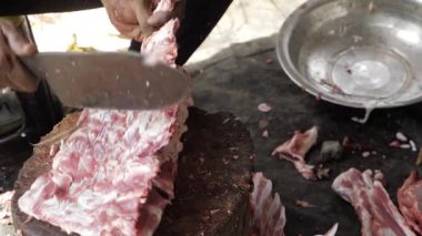 Hassas Biftek Kesme - Uzman El İş Başında