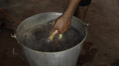 Tavuk Kesme Ustası - Mükemmel Tabaklar Uzmanı Tekniği