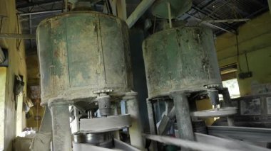 Etkili Pirinç Değirmeni Operasyonları - İçeriye Bir Bakış