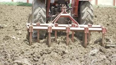 Modern Tarım - Traktör Sürme Tekniklerine Daha Yakın Bakış