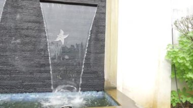 İlahi Şelale Şelalesi Zarafeti - Zen İlham Veren Vahası