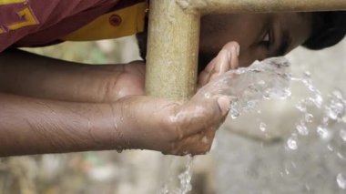 Susuzluk giderici - Elle Pompalama Suyu