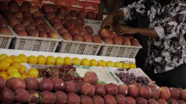 Yerel Markette Taze Meyve Bakımı - Kişisel Tecrübe