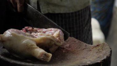 Hint Tavuk Kesme Teknikleri Ustası