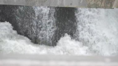 Büyüleyici Şelale - Doğanın Ritmi Serenadı