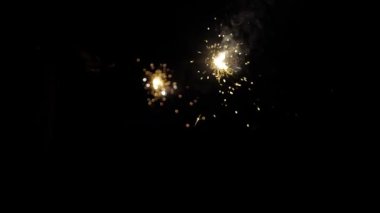 Parlak Alevli Havai Fişekler Muhteşem Görsel Görünüm