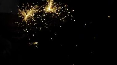 Parlak ve Parlak Havai fişek Rehberi