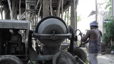 Gücün Serbest Kalması - İnşaatın Kalbine Yolculuk