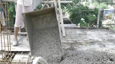 Crafting Concrete - İnşaat İşçisi Seyahati