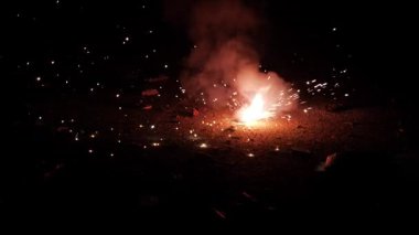 Geceyi Aydınlatmak Güvenli ve Görkemli Havai fişeklerin Rehberi