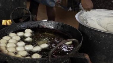 Cızırdayan Sokak Yemekleri Hint Mutfak Deneyimi