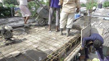 Enerji İnşaat Ekibi - Güçlü Bir Vakıf İnşa Etmek