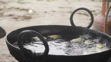 Kızarmış Lezzet - Güney Hindistan Mutfağında Mutfak Yolculuğu