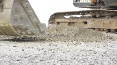 Derin Kazma - JCB SLR ile İnşaatın Gücüne Bakış