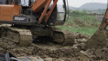 Verimli Kazma - JCB Crane İş Başında