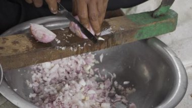 Soğan doğrama - Keskin Bıçaklı Uzman Tekniği