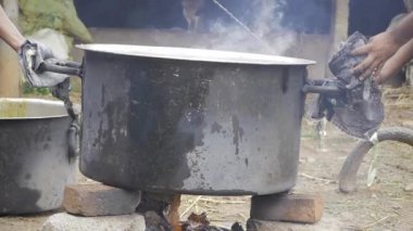 Büyüleyici Buhar - Güney Hindistan Mutfak Zevklerinin Düdüğü