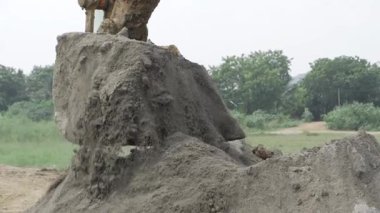 İnşaatın Gücü Araştırılıyor - JCB Vinçlerine Daha Yakından Bakınız