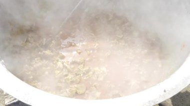 Lezzetli Güney Hint Güveci Mükemmelliğe Kaynıyor