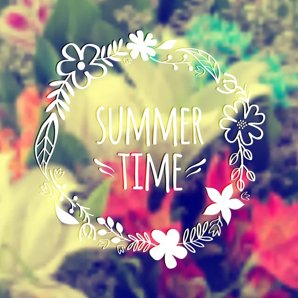 Vector background with blurred flowers and text "Summer time". Hand drawn flowers wreath. Vintage design. — Stock Vector