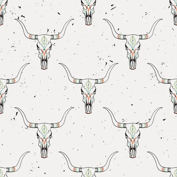 Vector grunge seamless pattern with bull skull and ethnic ornament — Stok Vektör