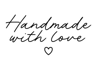 Sanatsal markalaşma ve beyaz arka planda izole edilmiş sanatsal ürün etiketleri için kalp simgesi içeren Sevgi el yapımı el yapımıdır.