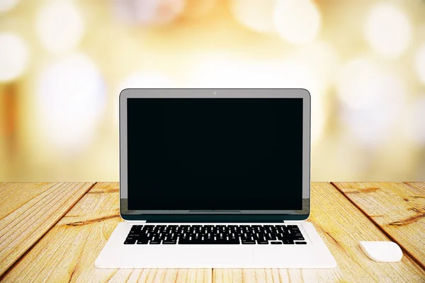 Blank laptop screen — Stock Photo, Image