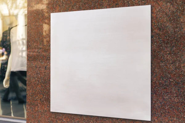 Weiße Quadratische Tafel Der Marmorwand Eines Modernen Einkaufszentrums Attrappe — Stockfoto