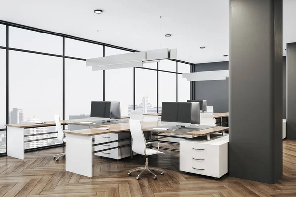 Moderne Coworking Office Hall Med Byutsikt Utstyr Betongsøyler Arbeidssted Livsstil – stockfoto