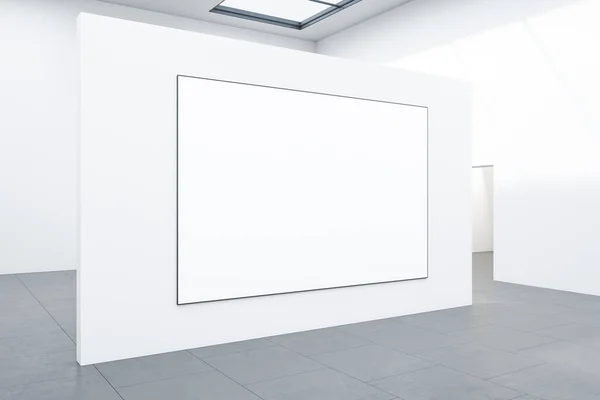 Sala Exposições Com Cartaz Branco Parede Branca Desempenho Conceito Apresentação — Fotografia de Stock