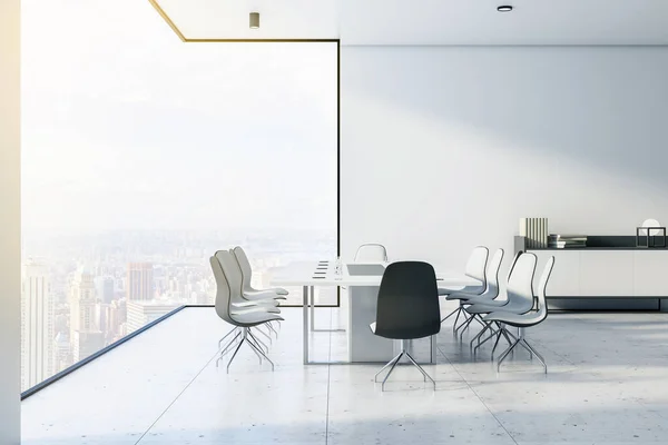 Sonniger Konferenzraum Wolkenkratzer Hochhaus Mit Modernen Möbeln Monochromen Stil Hellem — Stockfoto