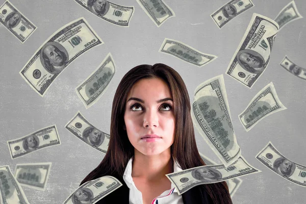 Ganar Concepto Dinero Con Una Mujer Joven Rodeada Billetes Dólar —  Fotos de Stock
