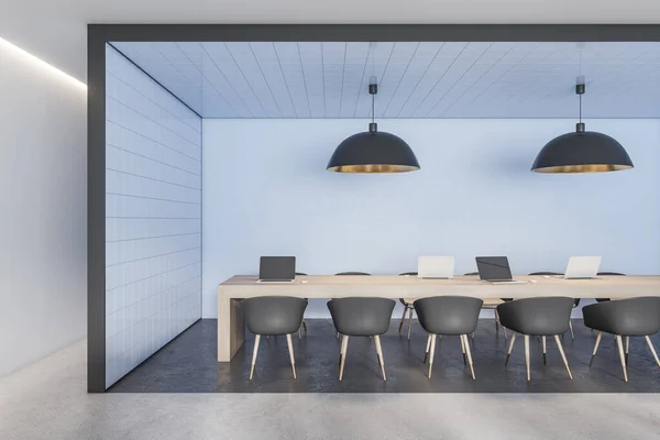Nový Spolupracující Kancelářský Interiér Modrou Dlaždicovou Přepážkou Vybavením Nábytkem Denním — Stock fotografie