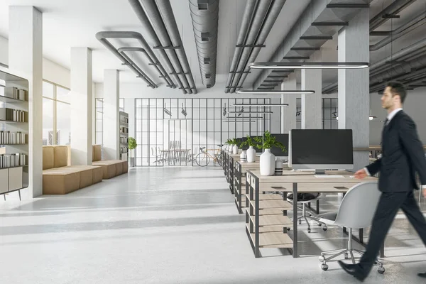 Zakenman Wandelen Moderne Coworking Office Interieur Met Helder Uitzicht Stad — Stockfoto