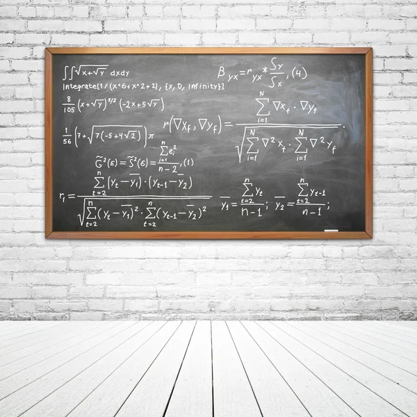 Formula digambar di meja — Stok Foto