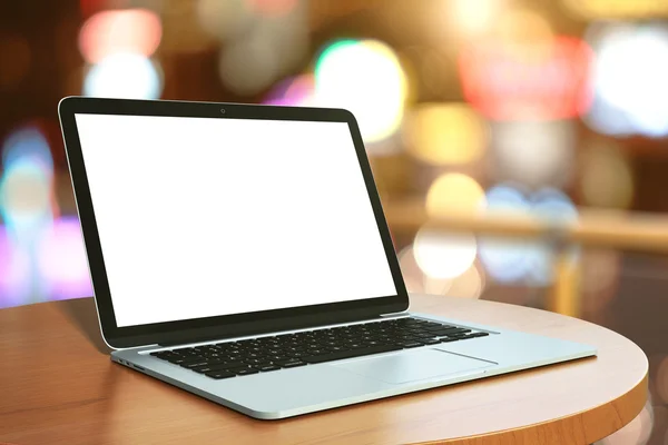 Laptop with white empty screen — Stock Photo, Image