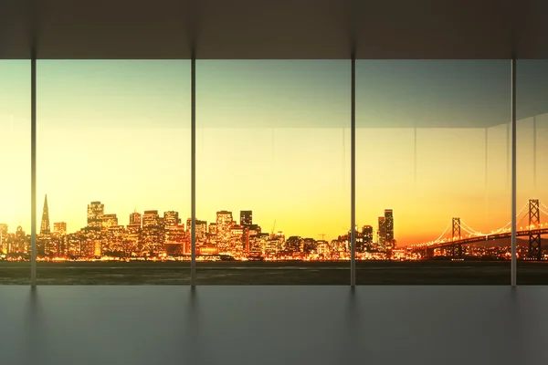 Leeres Büro mit Blick auf die Skyline — Stockfoto