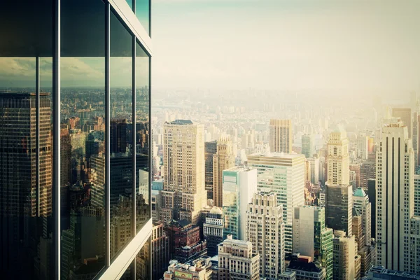 Office building and view to city — Stock Photo, Image