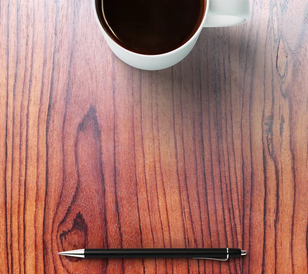 Csésze kávé és toll — Stock Fotó