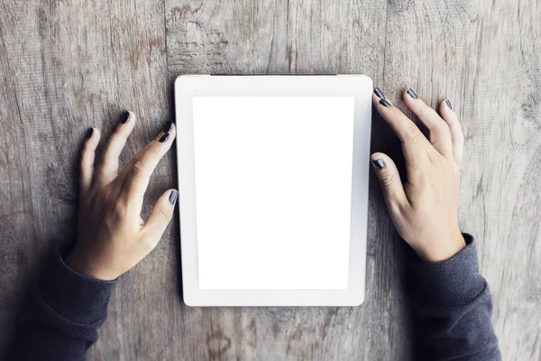 Chica con una tableta digital en blanco —  Fotos de Stock