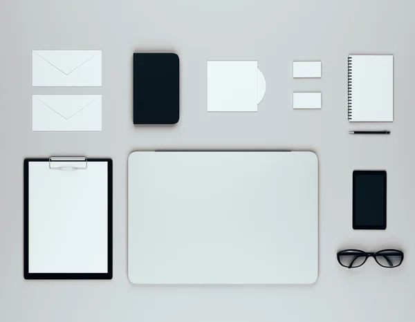 Laptop, Tablet, Tagebuch, Smartphone, Brille und Briefumschläge, — Stockfoto