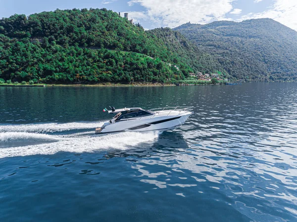 Motorboot Der Navigationsluftaufnahme — Stockfoto