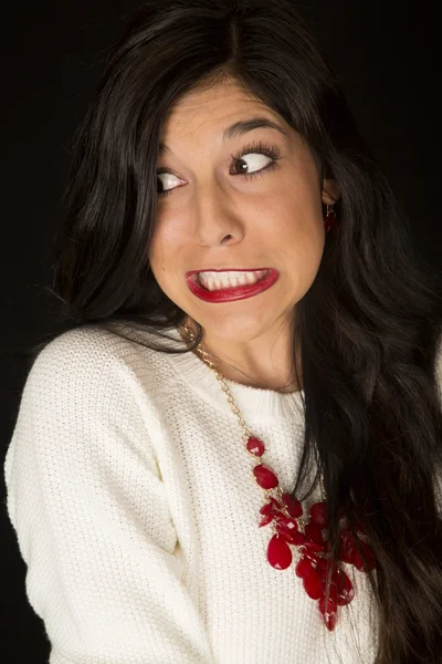 Intensos dientes rechinaron la expresión facial en una oscura mujer completizada —  Fotos de Stock
