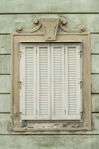 Historical window — Stock Photo, Image