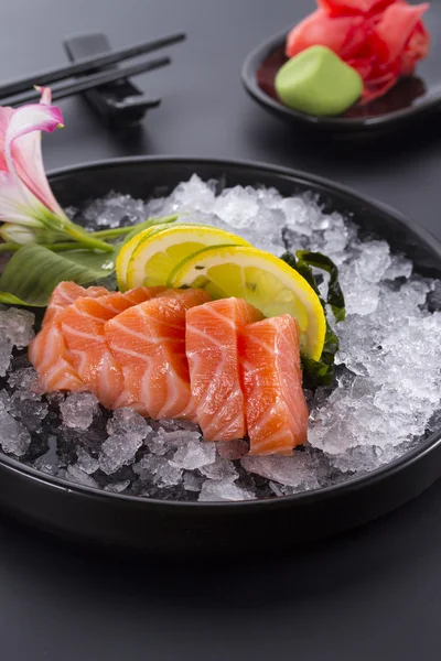 Japanese cuisine. Sushi. — Stock Photo, Image