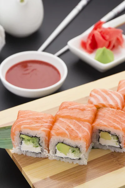 日本料理。用新鲜的食材寿司. — 图库照片