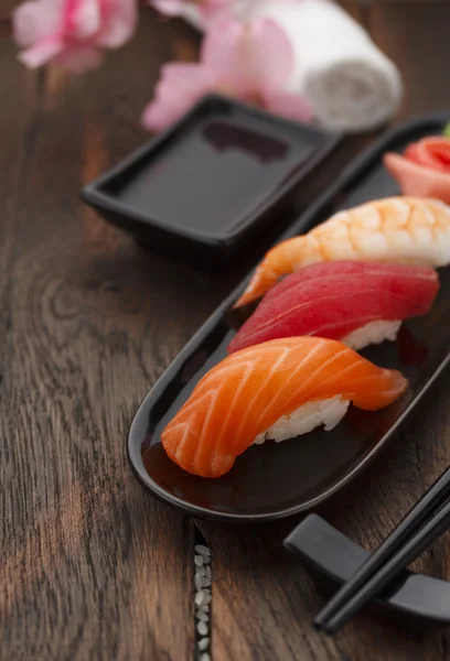 Japanese cuisine. Sushi — Stock Photo, Image