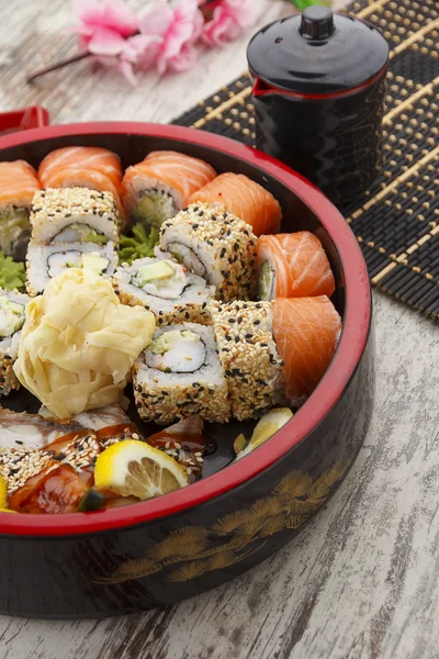 Japanische Küche. Sushi — Stockfoto