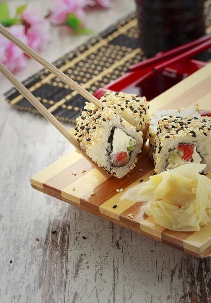 Japanese cuisine. Sushi — Stock Photo, Image